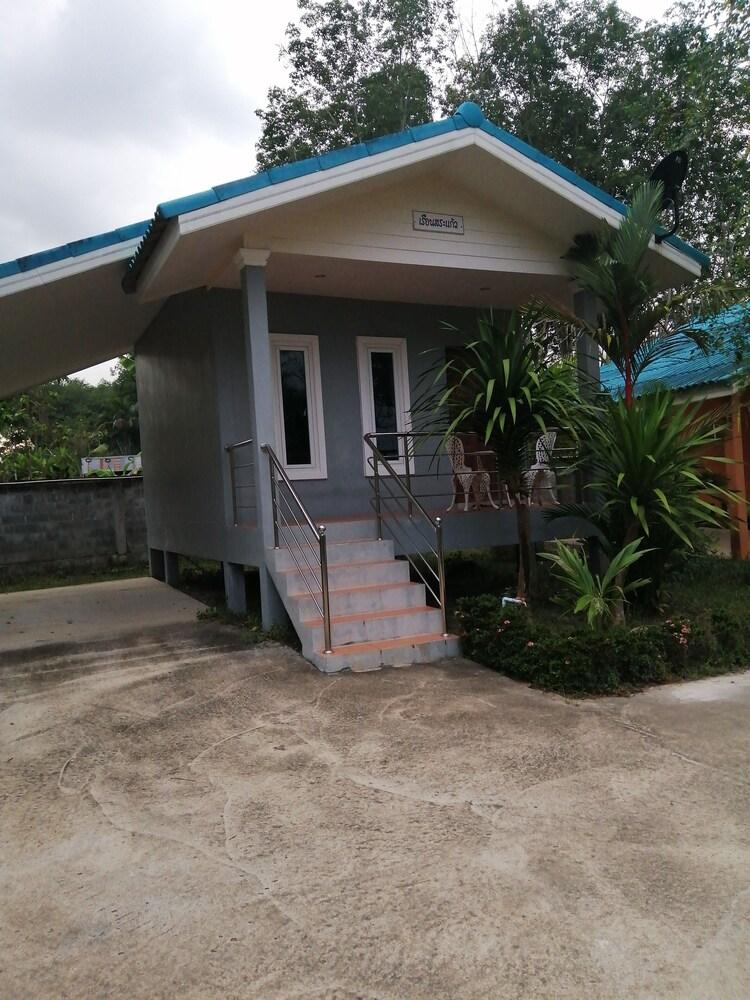 Oyo 75515 Sairung Farmstay Krabi town Exterior foto